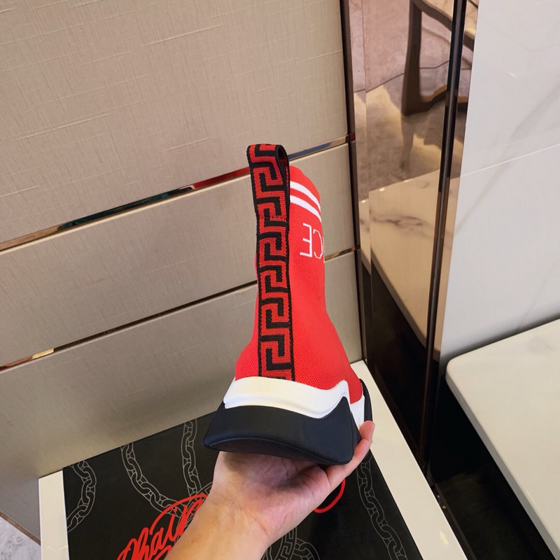 vs sneakers