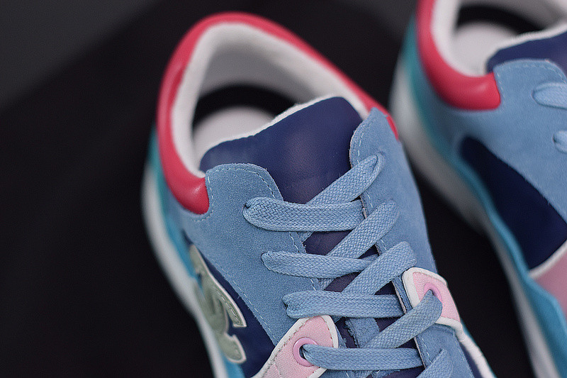 Ch*el sneaker
