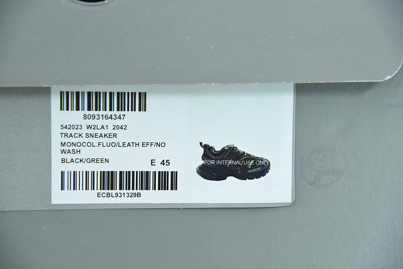 bc track sneaker