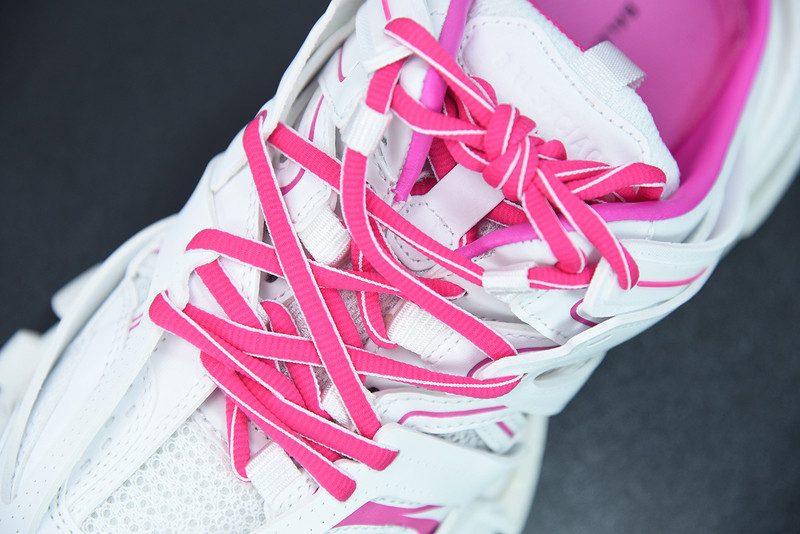 bc track sneaker
