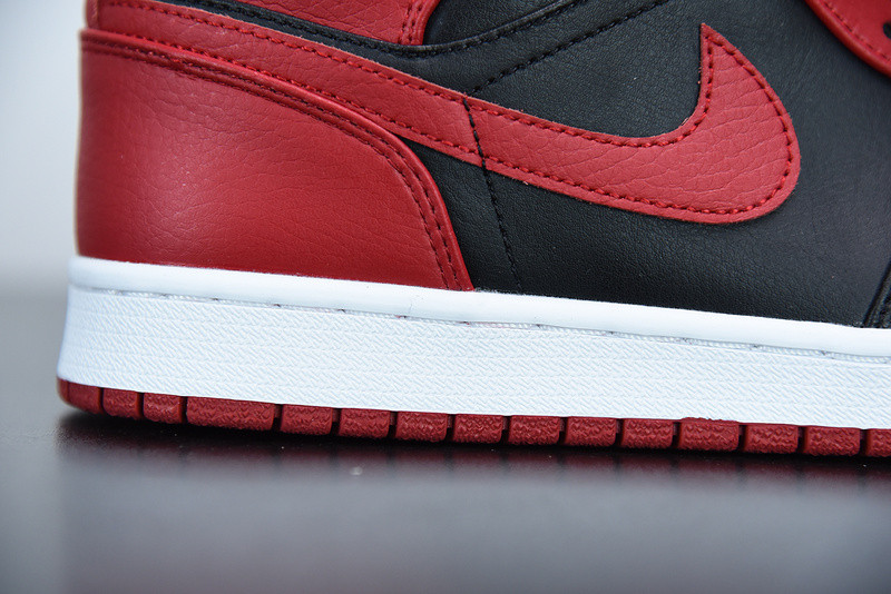 air jordan 1 mid 