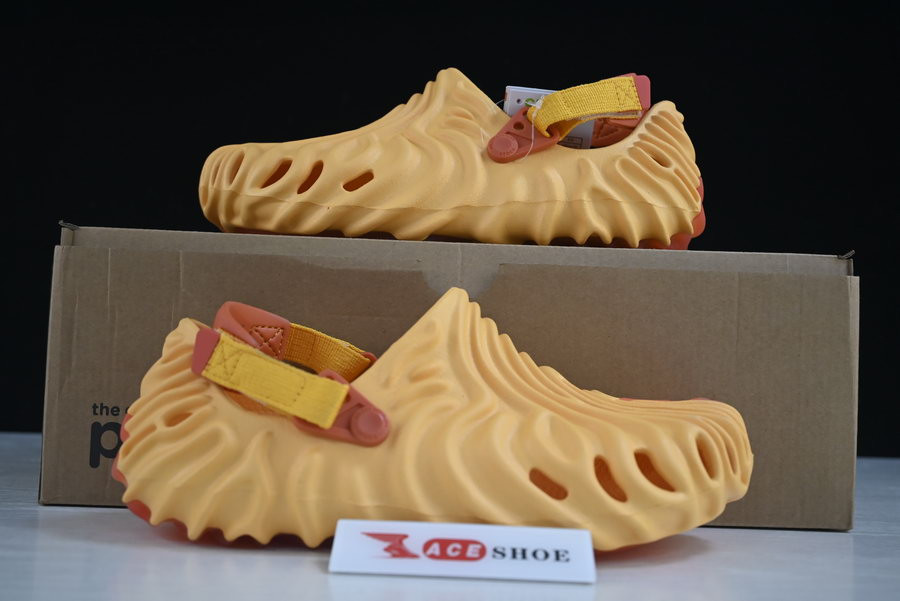 crocs pollex clog by salehe bembury 207393-837