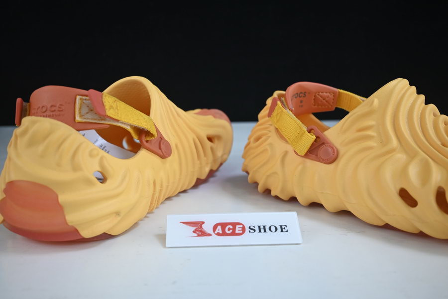 crocs pollex clog by salehe bembury 207393-837