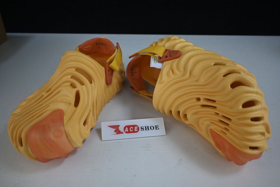 crocs pollex clog by salehe bembury 207393-837
