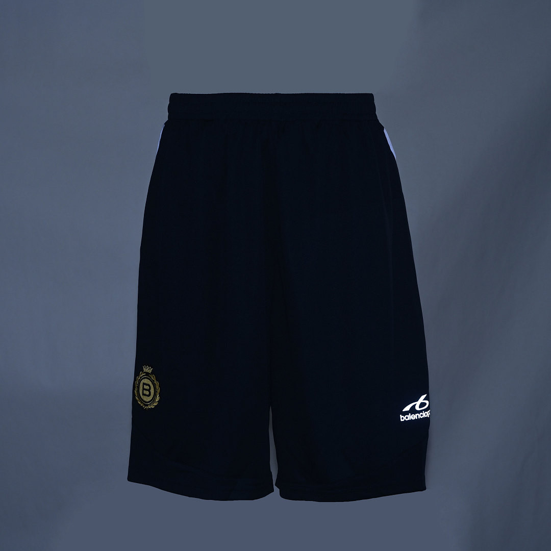 Ba1en*iaga Clothes