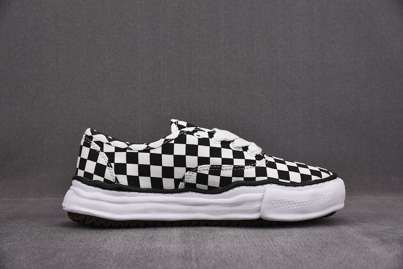 maison mihara yasuhiro sneaker