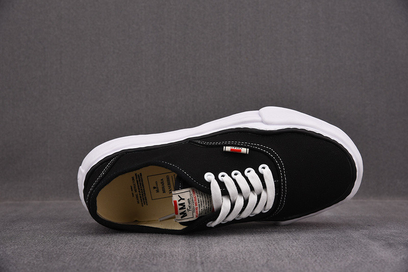maison mihara yasuhiro sneaker
