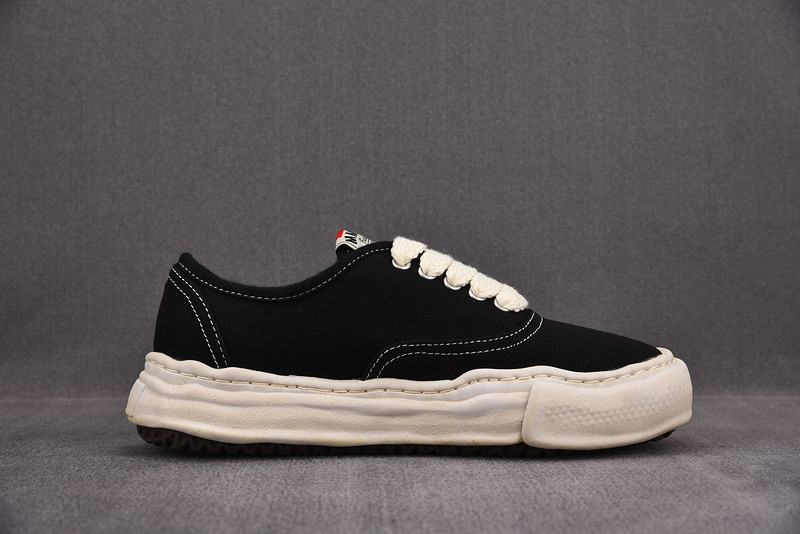 maison mihara yasuhiro sneaker