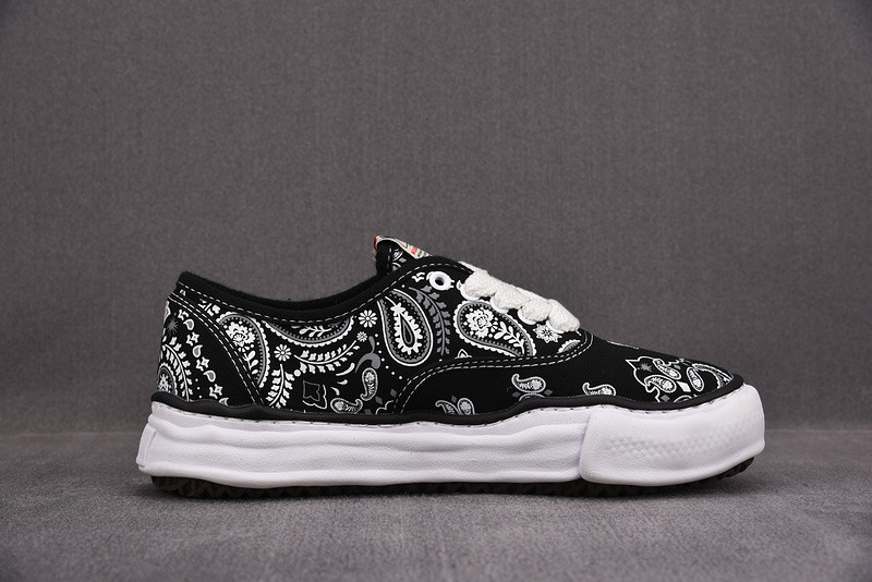 maison mihara yasuhiro sneaker