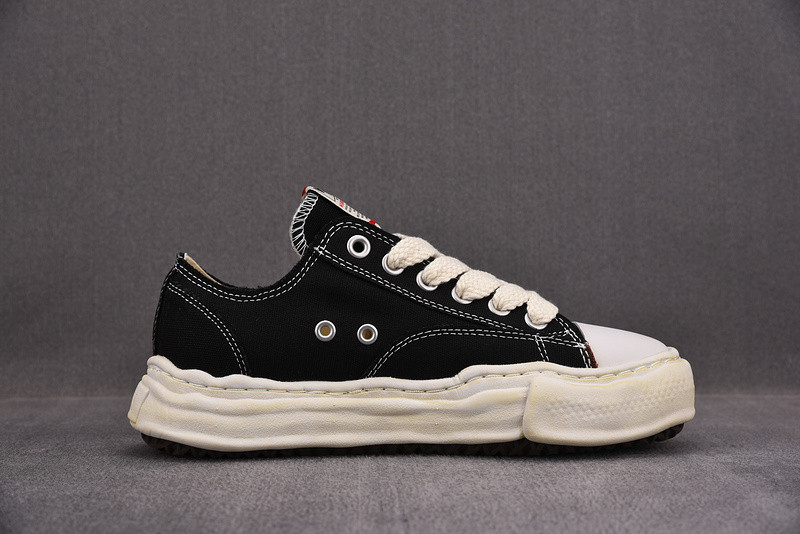 maison mihara yasuhiro sneaker