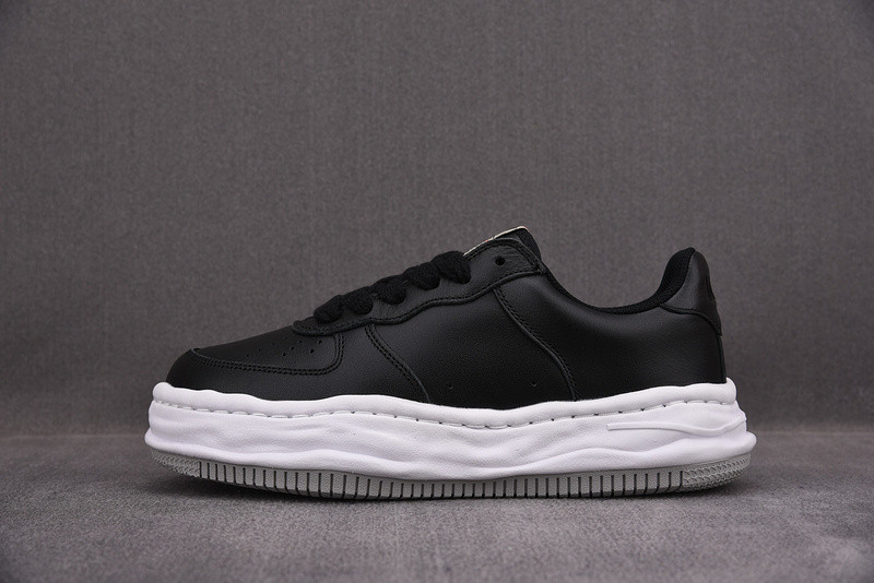 maison mihara yasuhiro sneaker