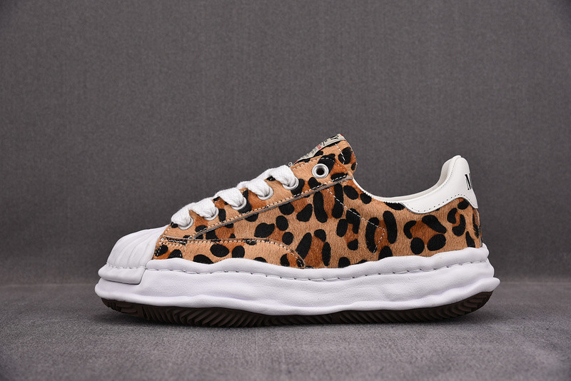 maison mihara yasuhiro sneaker