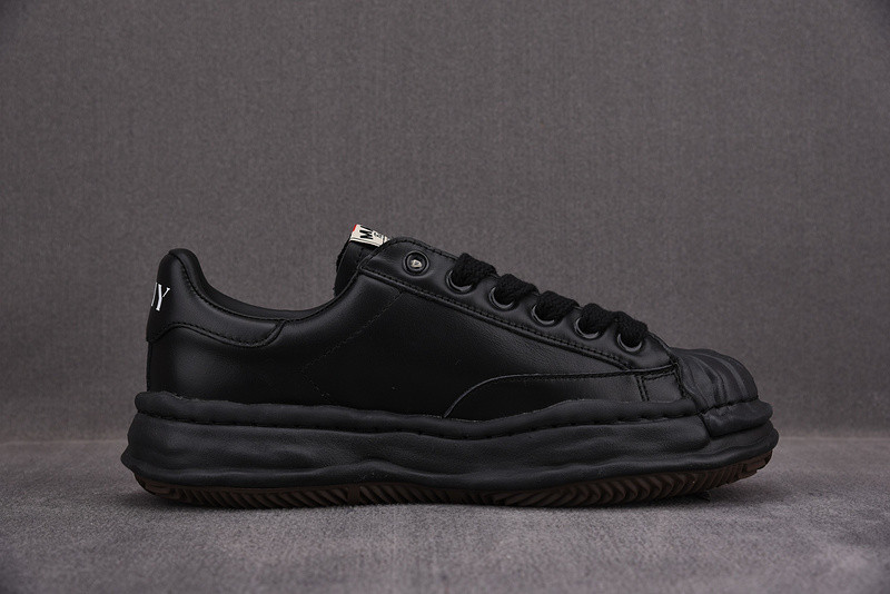 maison mihara yasuhiro sneaker