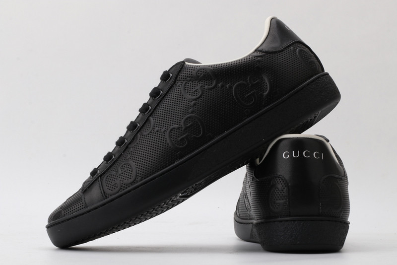 g*u*i sneaker