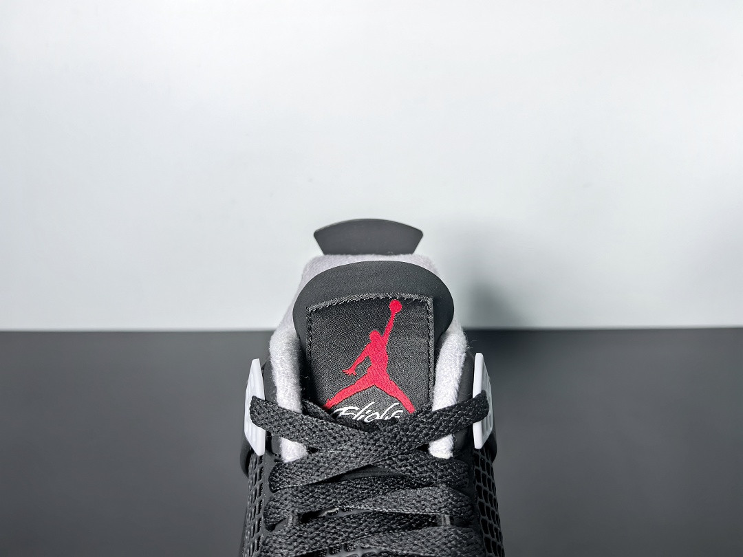 Air Jordan 4 Retro OG 