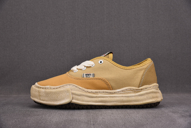 maison mihara yasuhiro sneaker