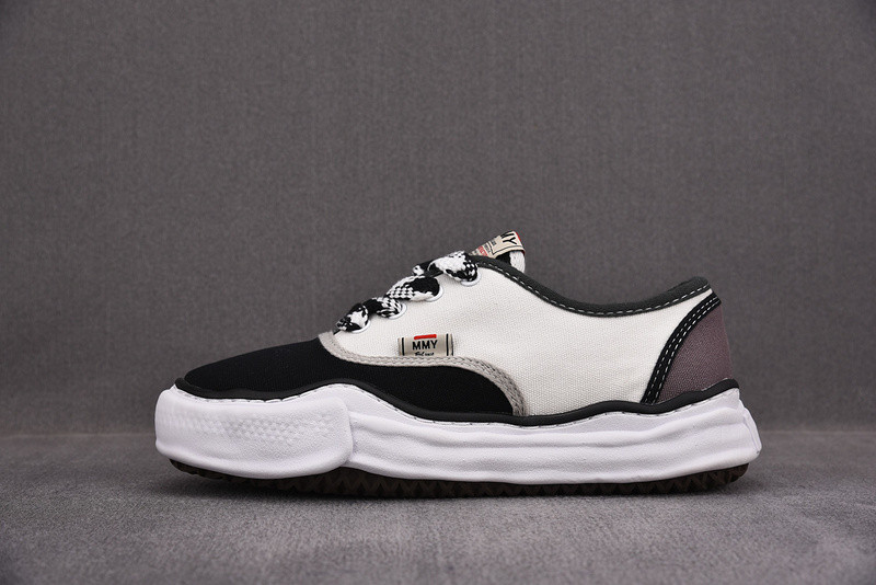 maison mihara yasuhiro sneaker