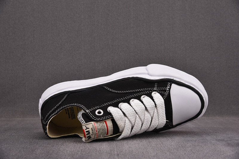 maison mihara yasuhiro sneaker