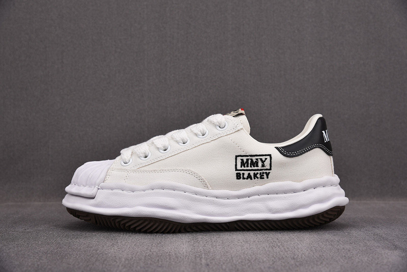 maison mihara yasuhiro sneaker