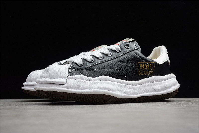 maison mihara yasuhiro sneaker