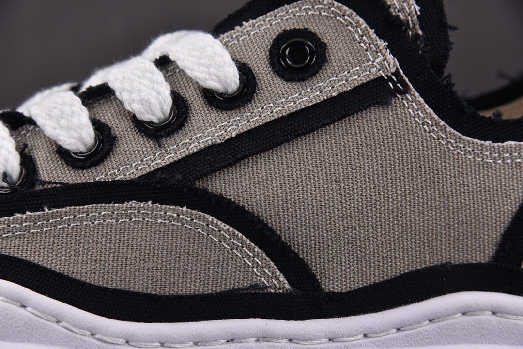 Ma1s0n MIHARA YASUHIRO Sneaker