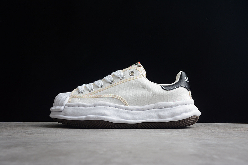 maison mihara yasuhiro sneaker