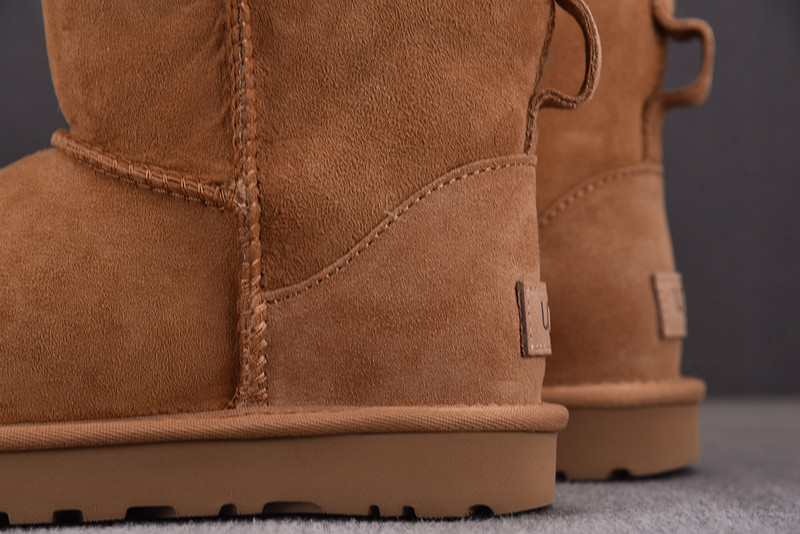 UGG