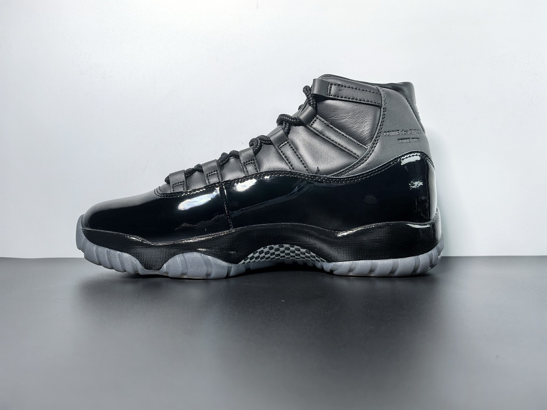 Comme des Garçons Homme Plus x Air Jordan 11 Black/White IV7639-001