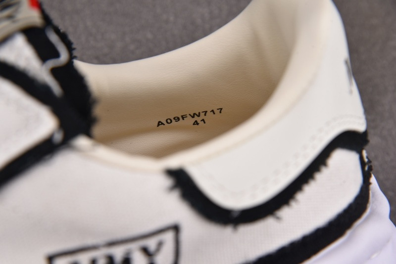 Ma1s0n mihara yasuhiro sneaker