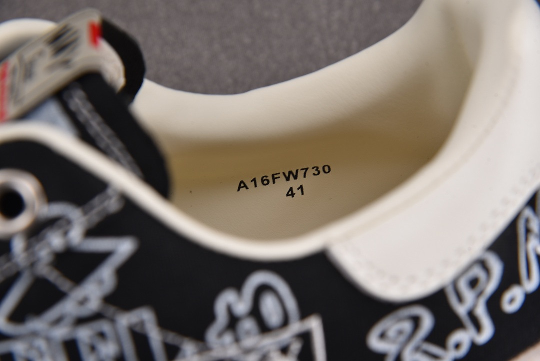 Ma1s0n MIHARA YASUHIRO Sneaker