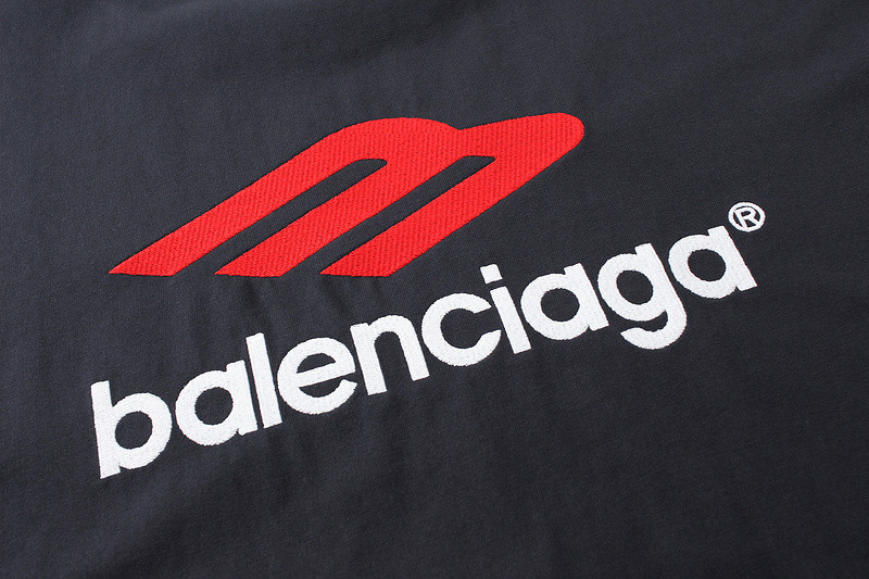 Ba*len*cia*ga clothes