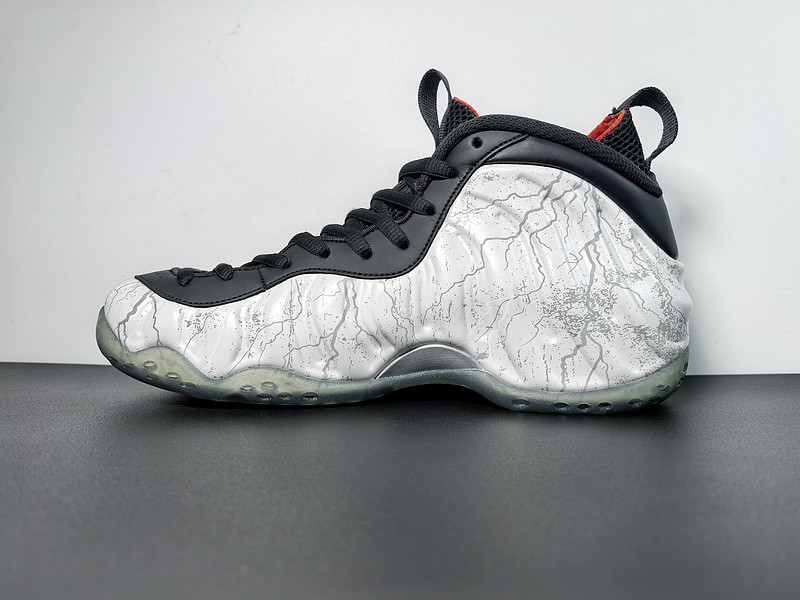 TEKKEN 8 x Nike Air Foamposite One “Jin Kazama” HF6367-001