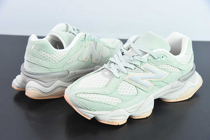 new balance sneaker