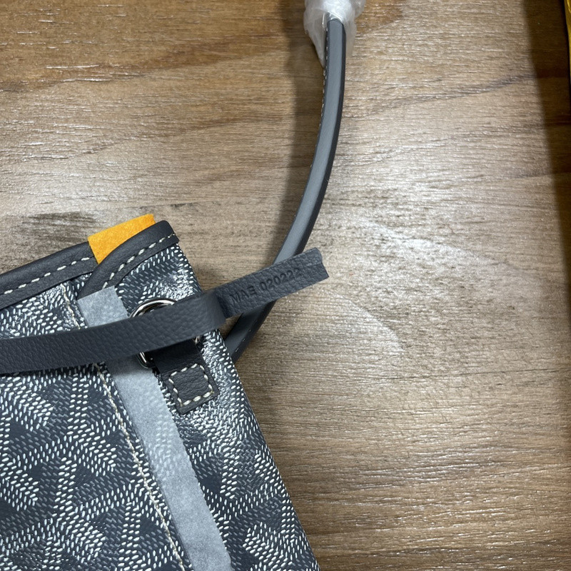 GOYARD PURSE