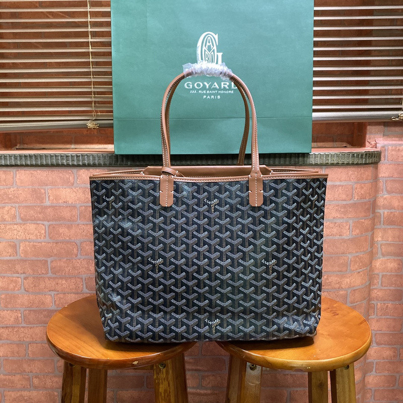 GOYARD PURSE
