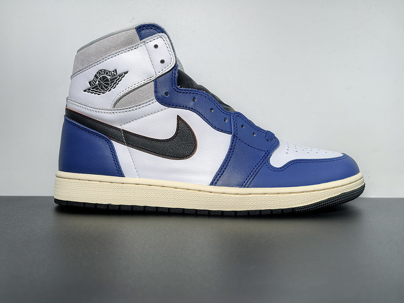 Air Jordan 1 High OG 
