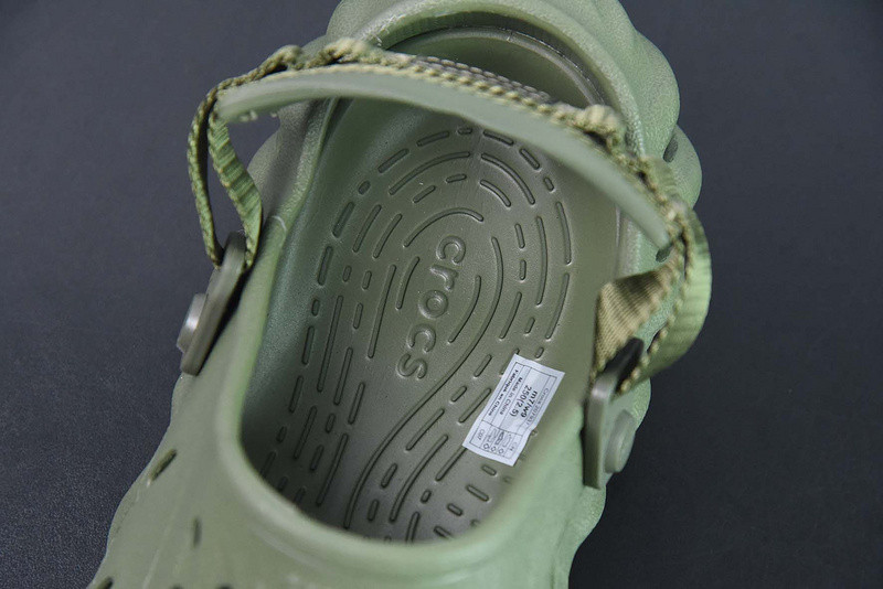 crocs echo clog army green