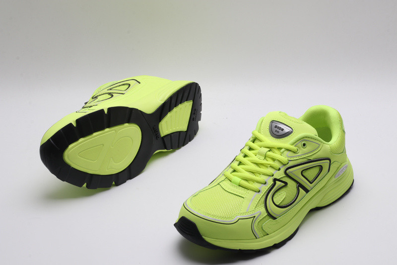 dio* sneaker