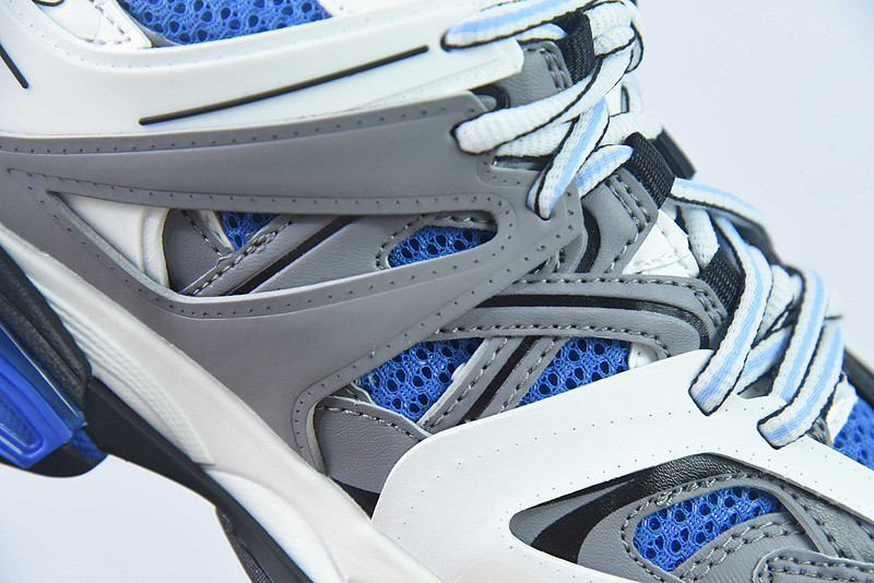bc track sneaker
