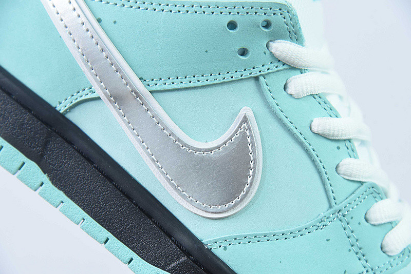 T*f*ny & co. x nike dunk low bv1310-402
