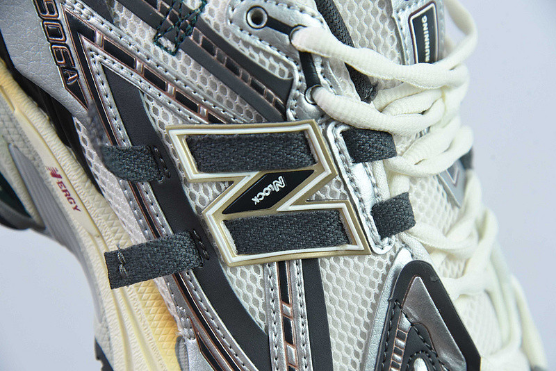 new balance sneaker