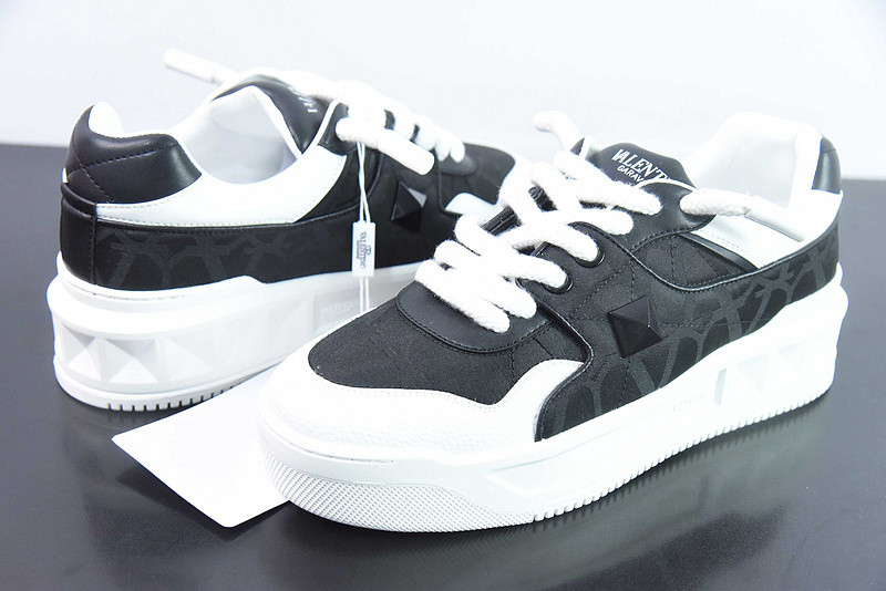 valentino sneaker