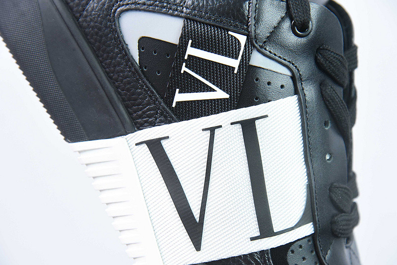 valentino sneaker