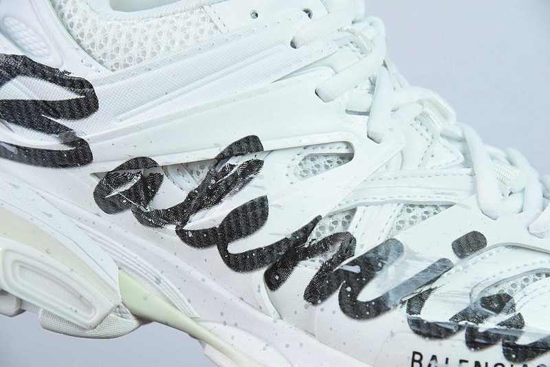 BC TRACK SNEAKER