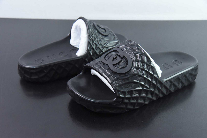 GUCCI SANDALS