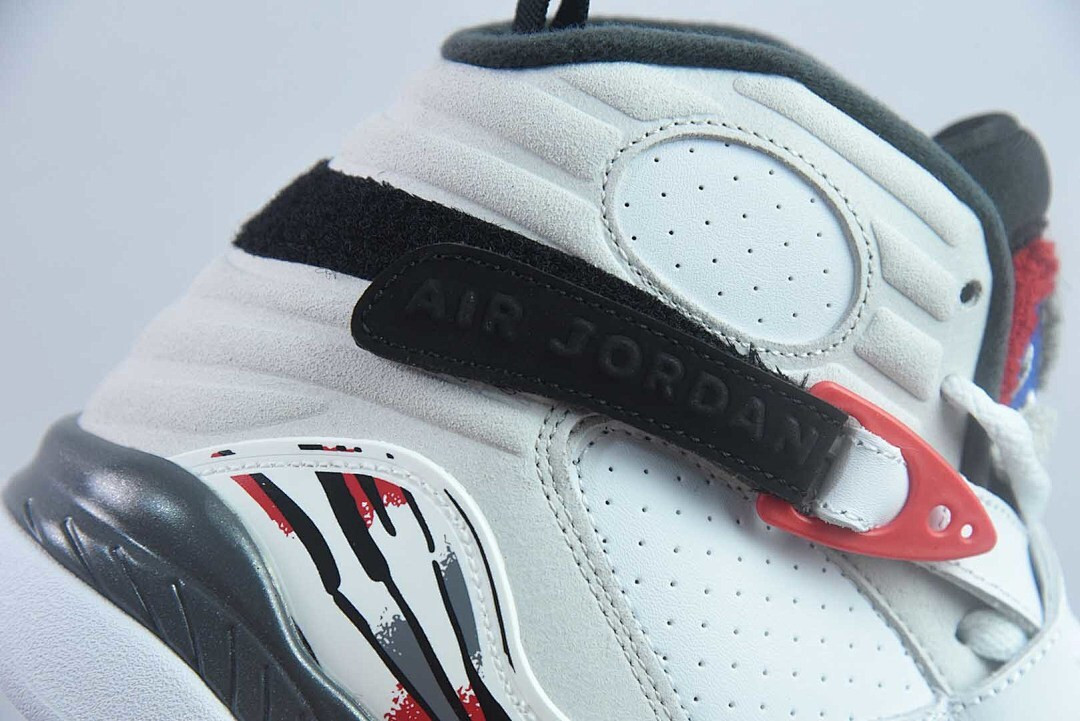 Air Jordan 8 