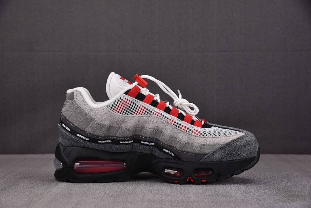 Undefeated x Nike Air Max 95 Bright Crimson IB4523-003