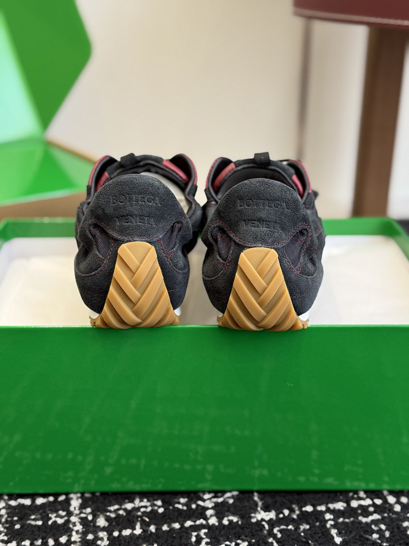 B0tt*ga Ven*ta Orbit Sneaker
