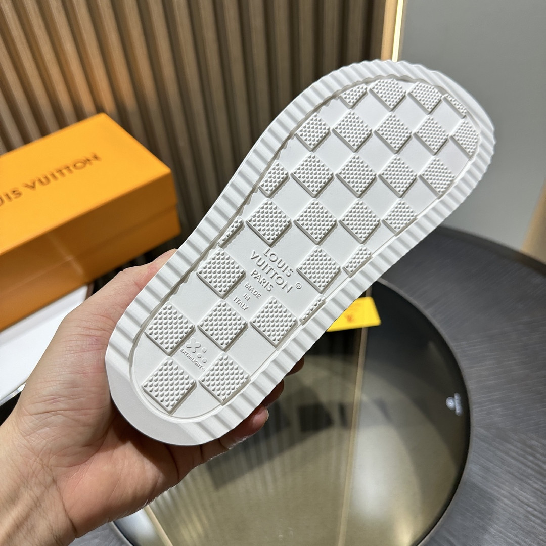 LVT SANDALS