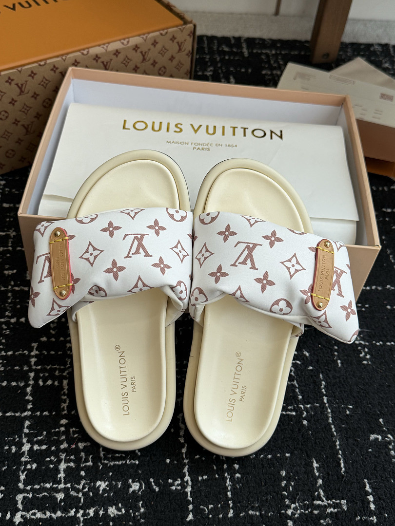 LVT SANDALS